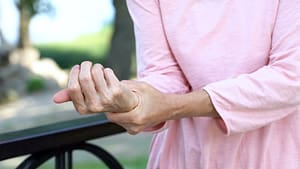 Understanding Osteoporosis: Causes, Symptoms, and Treatment Options